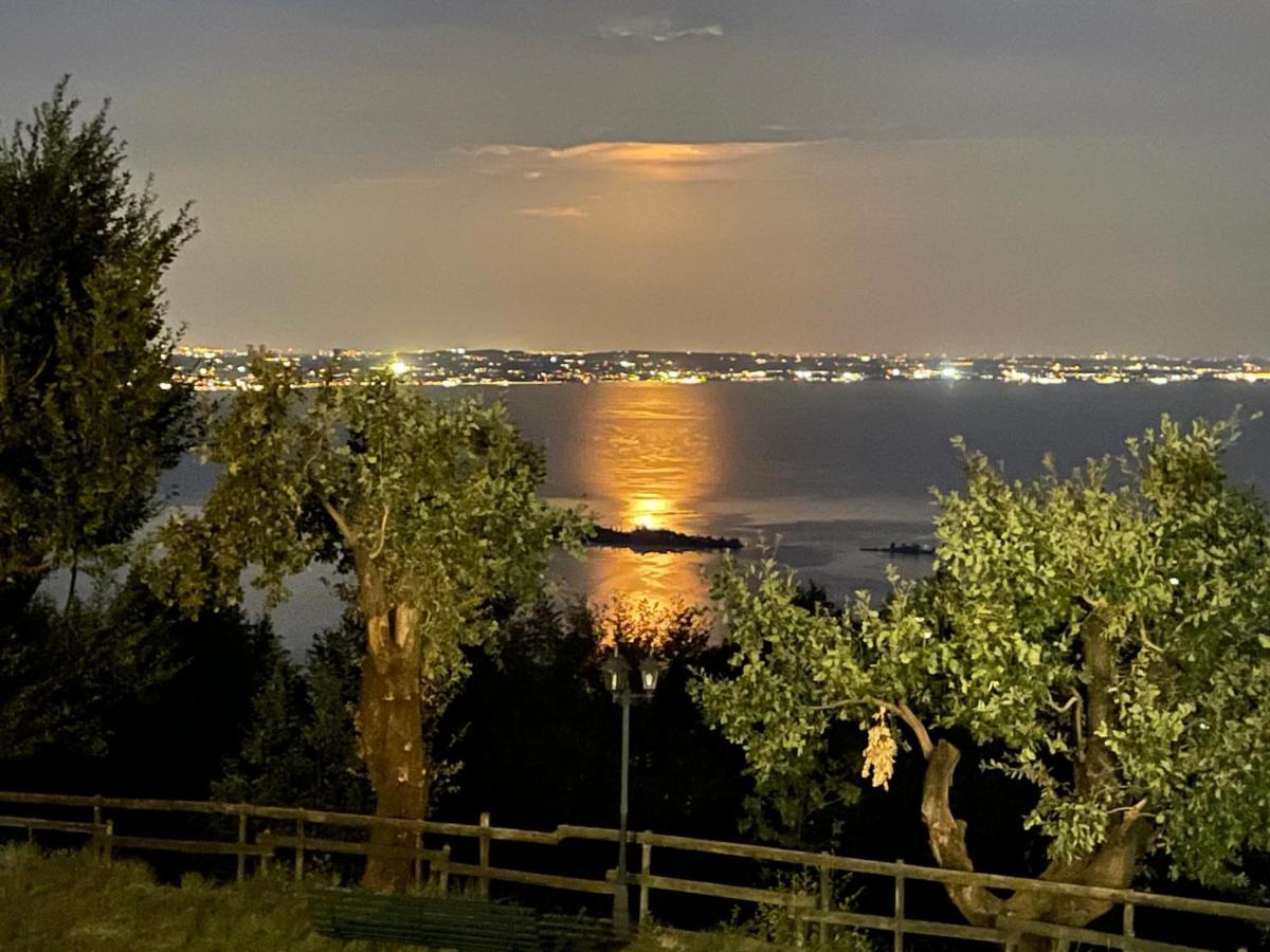 סאלו La Fiocchina - Magic Place - Apartments & Studios In Garda Lake - Countryside Farmhouse, Inside The Middle Of The Lake מראה חיצוני תמונה